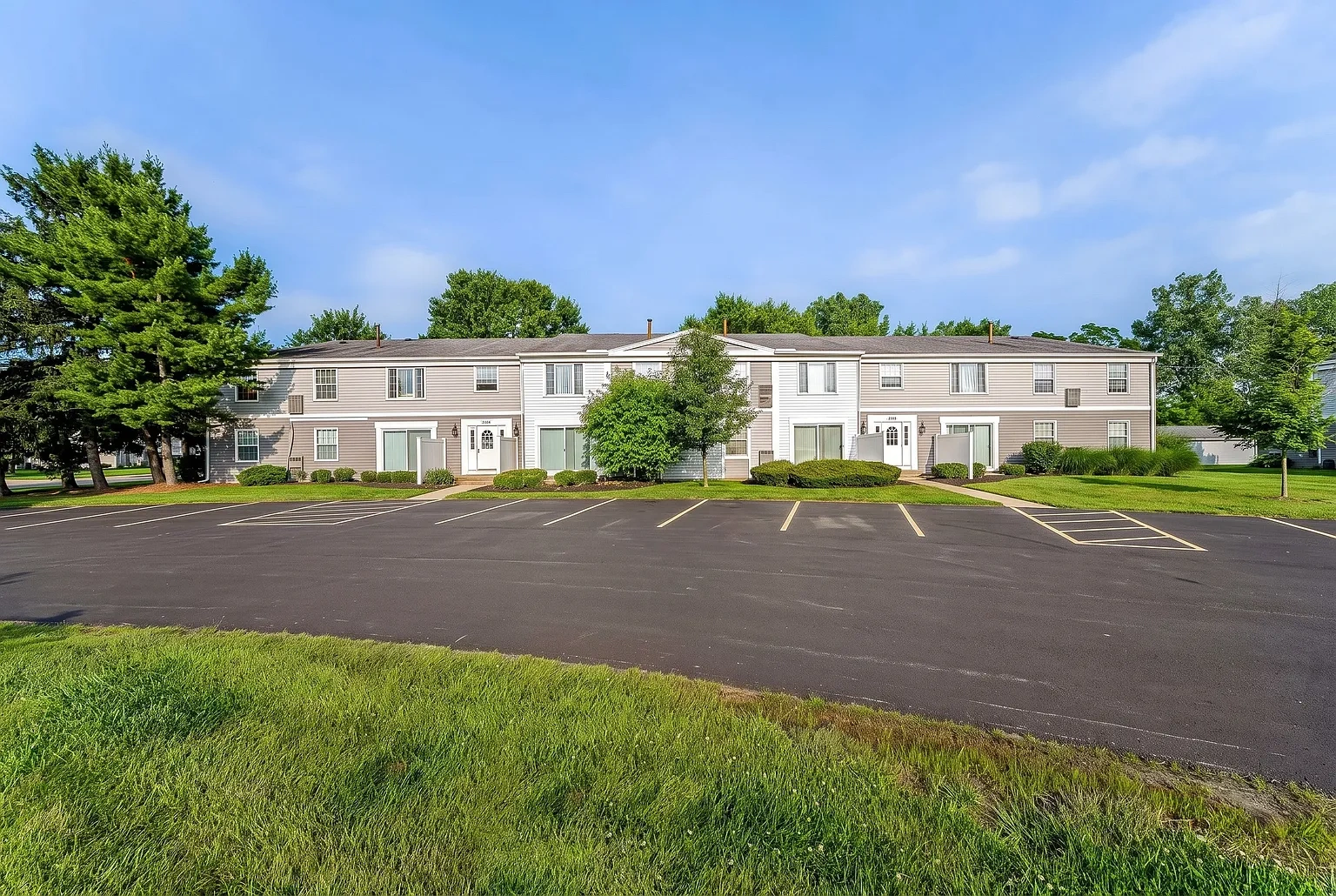 Olmsted Falls Village Apt - SPO Properties – photo 2