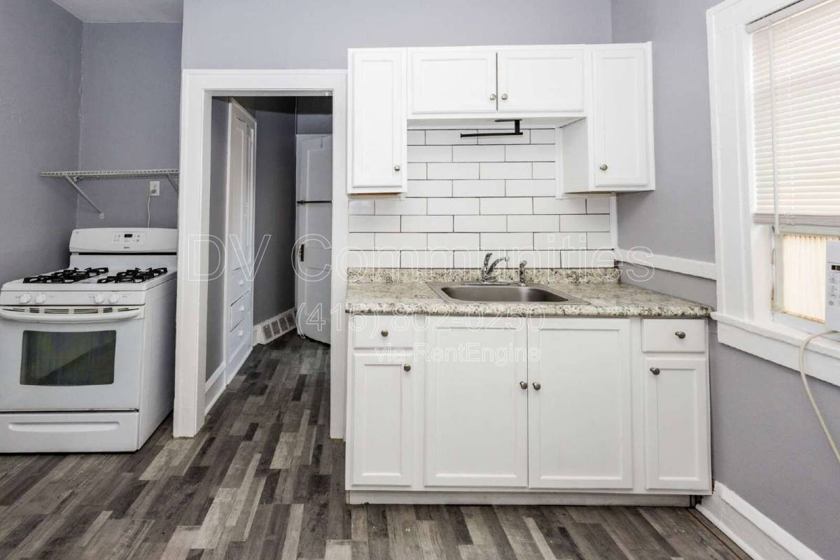 13389 Madison Ave unit 12 – photo 5