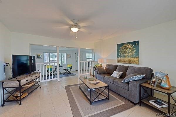 426 Ella Ave – photo 4
