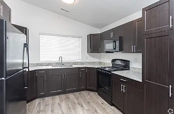 Eagle Heights Village – photo 1