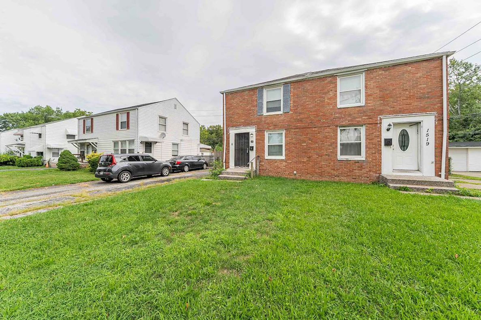 1517 E 256th St – photo 2