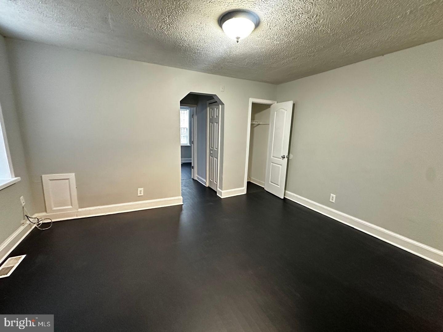 4632 Hillside Rd SE – photo 3