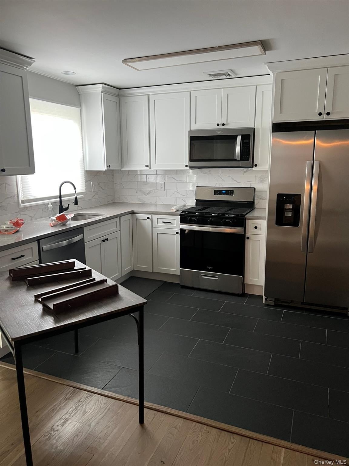 822 9th St – photo 1