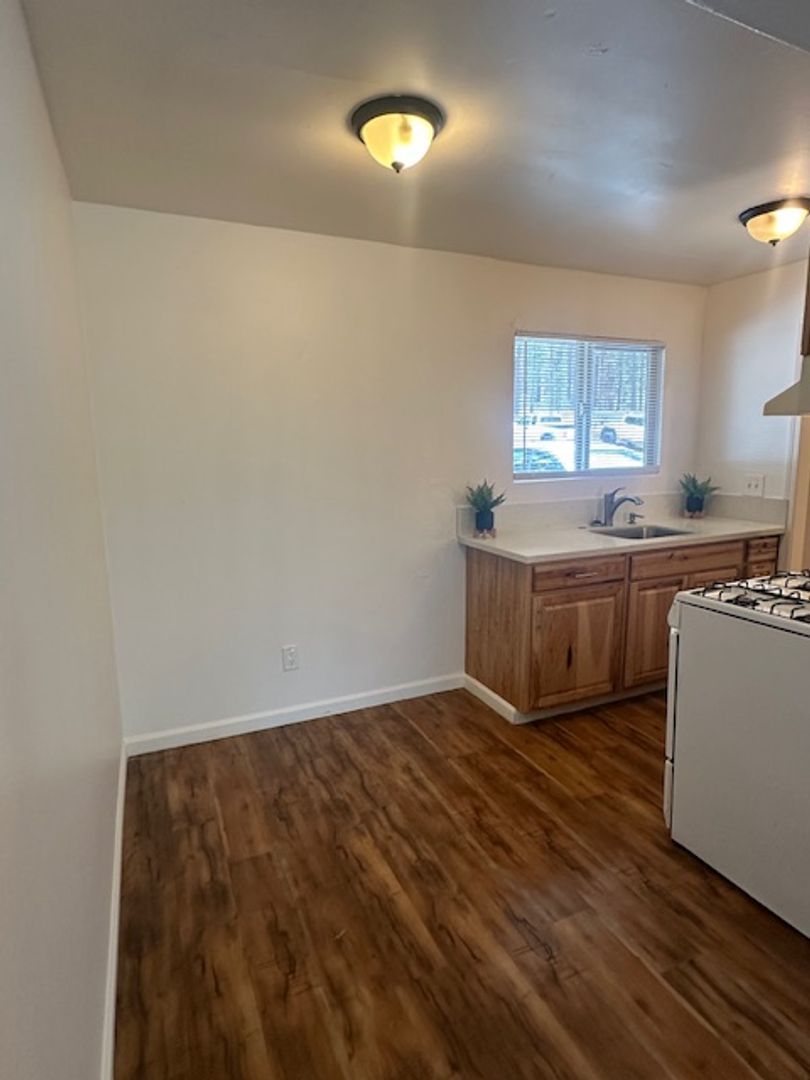 1070 Echo Rd unit EME01 – photo 4