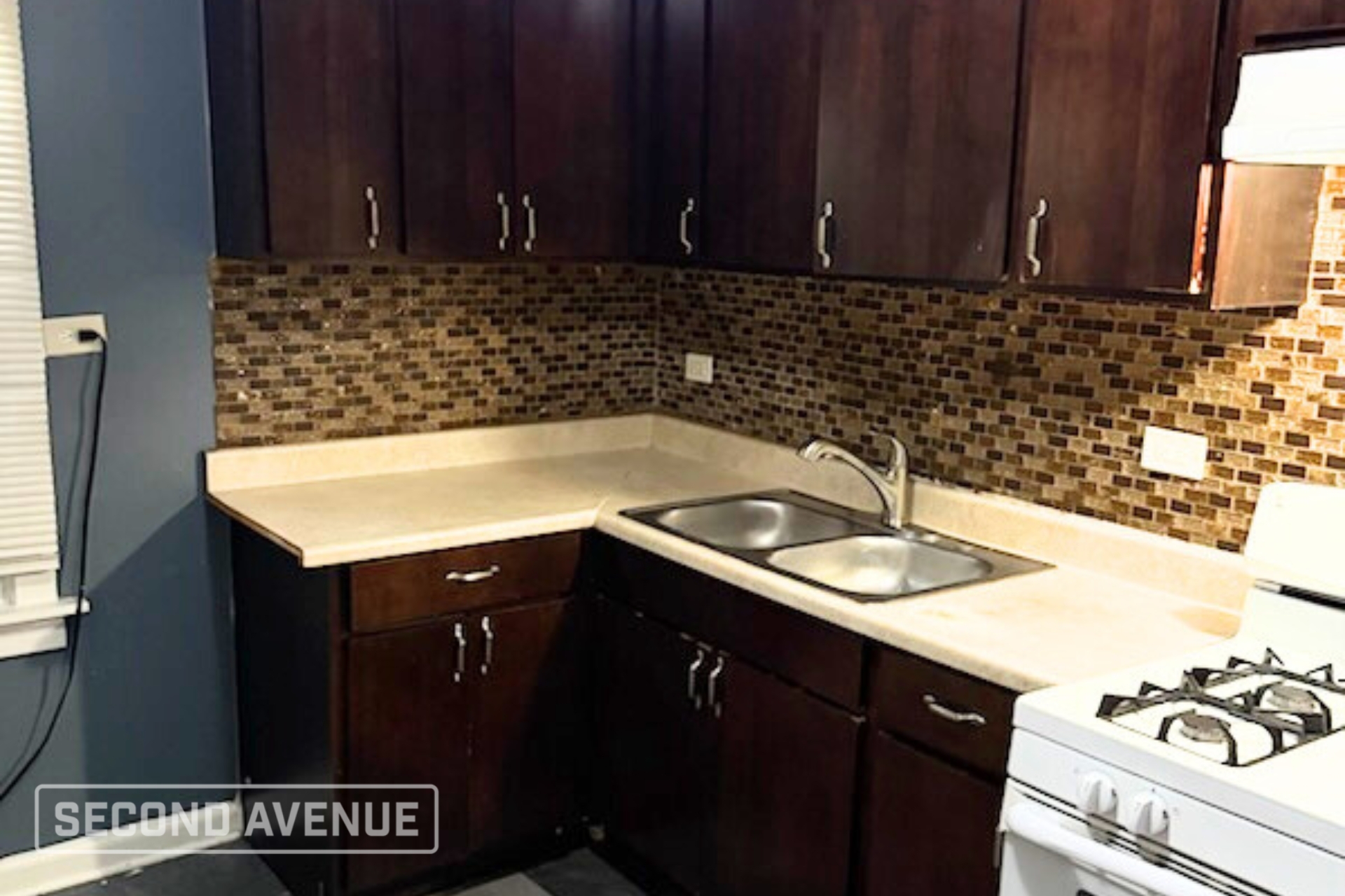 9248 S Lowe Ave – photo 2