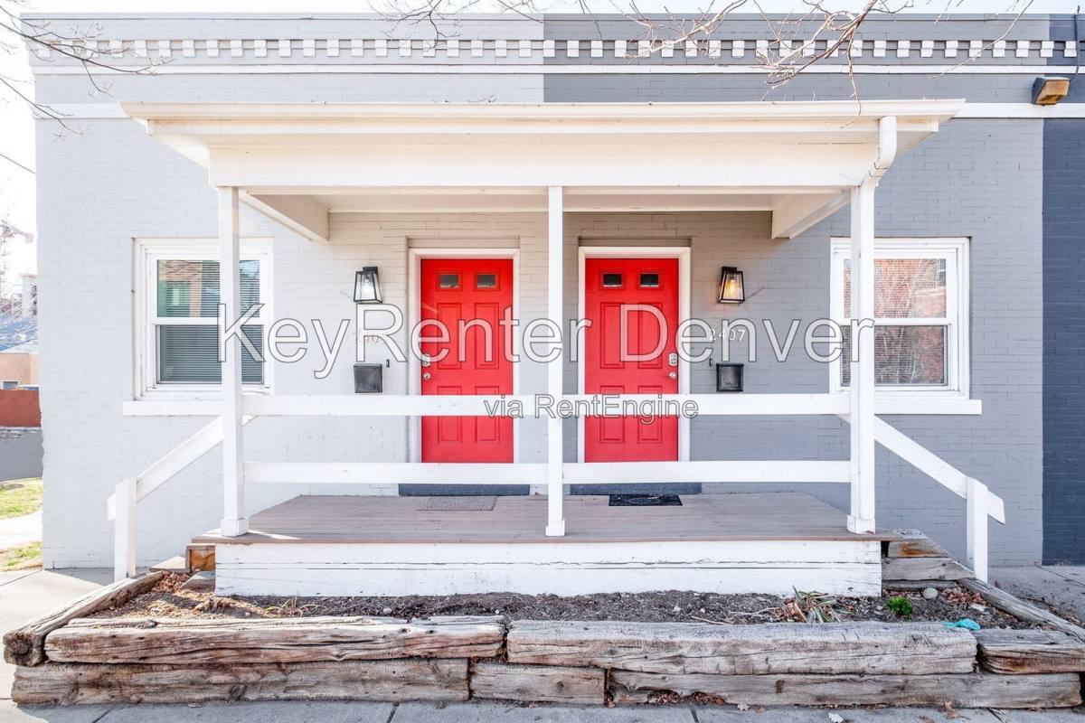 2405 Tremont Pl – photo 2