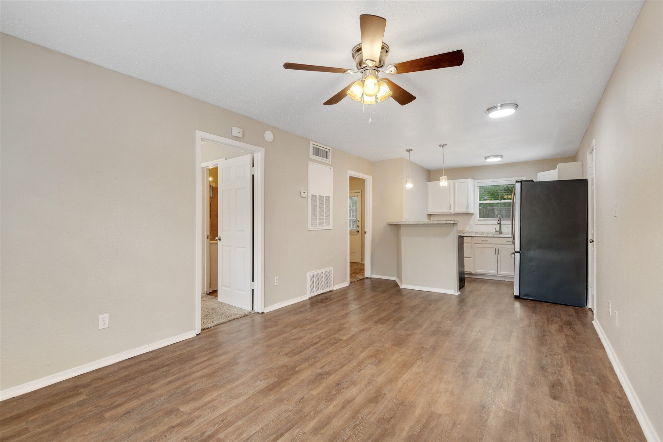 1509 Broadmoor Dr unit D – photo 4