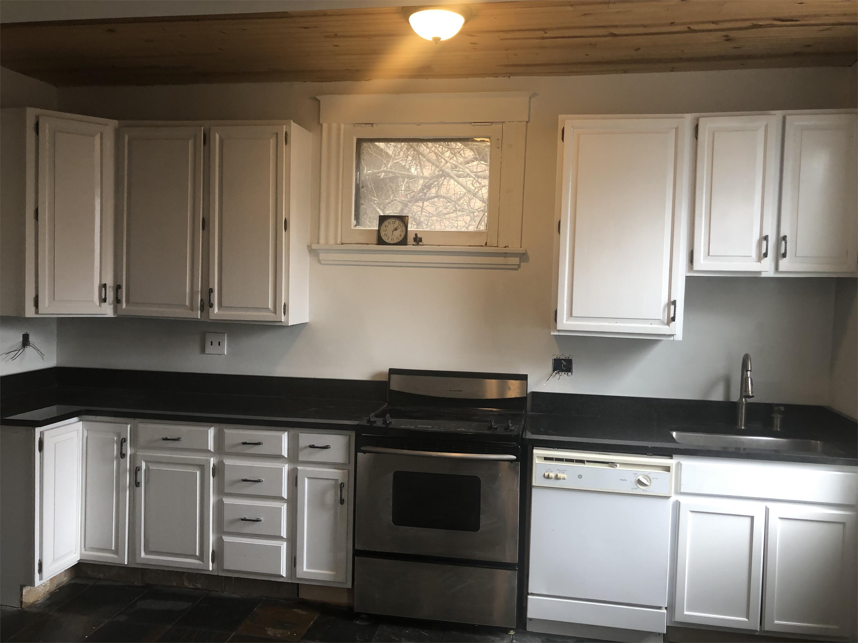 2346 Ravine St – photo 1