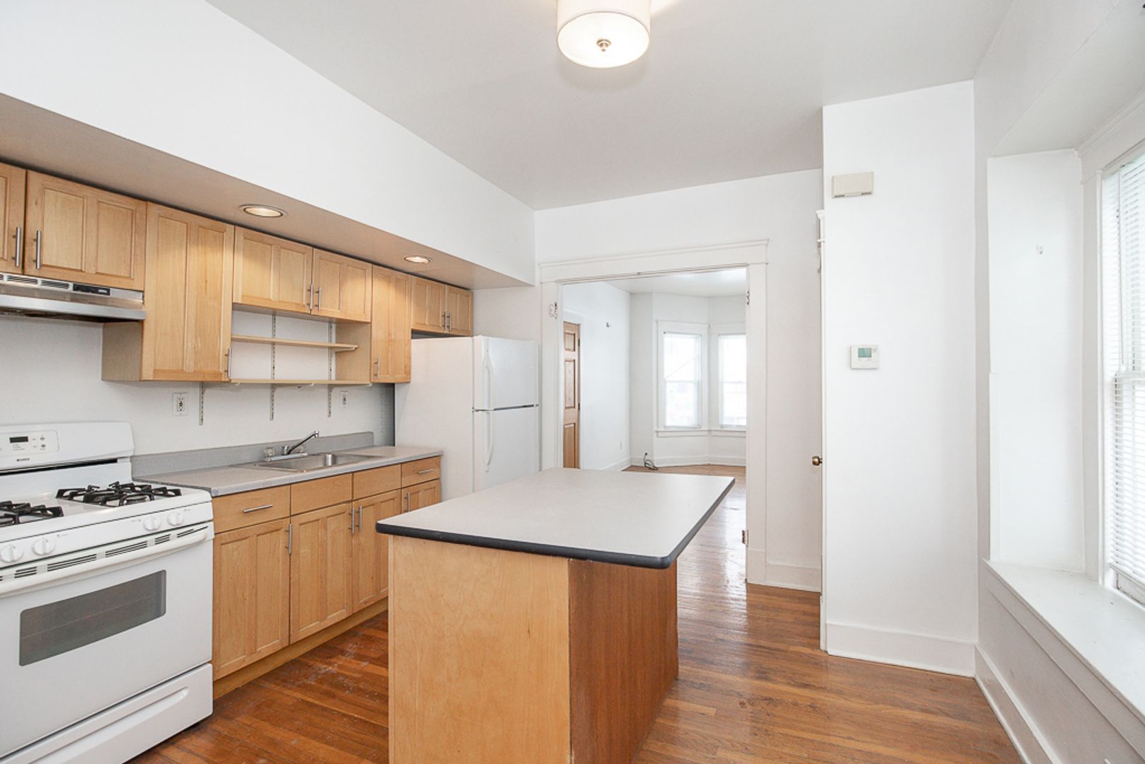 6911 Franklin Blvd unit 6911 Down – photo 2