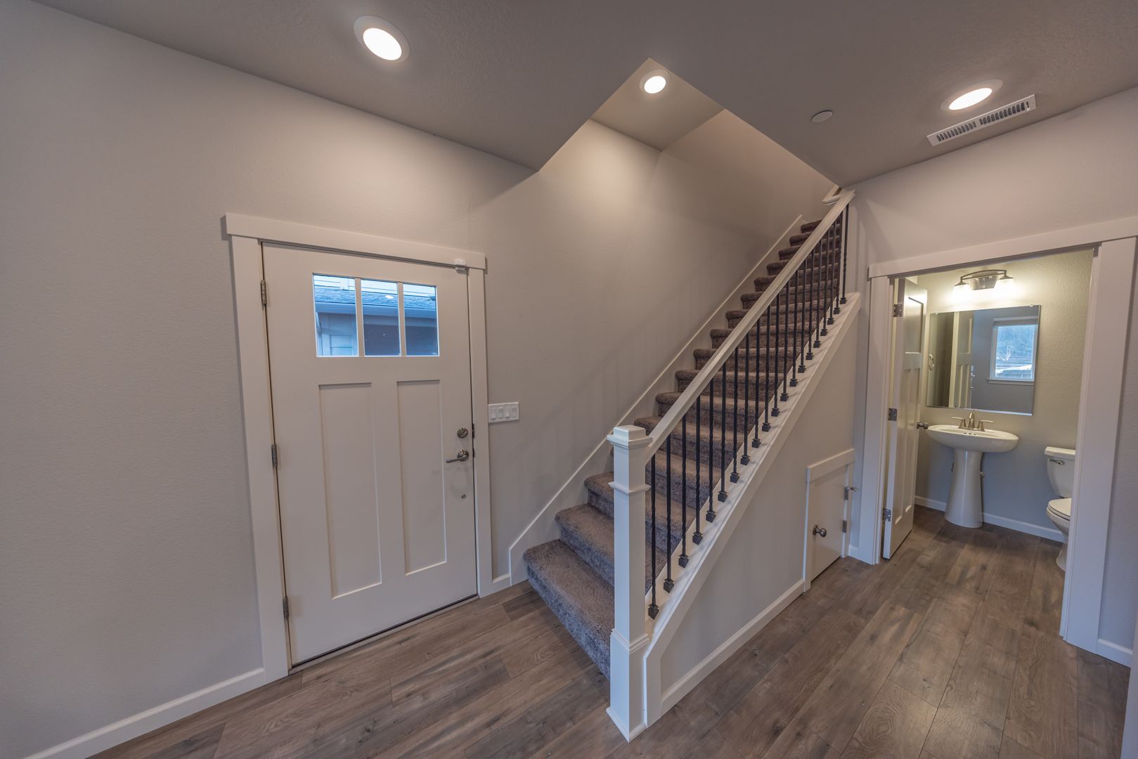 2333 S Brookside Pl – photo 3