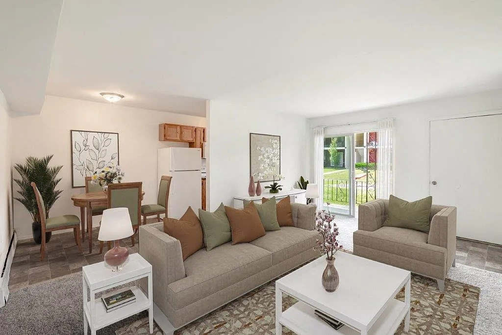 Edgewater Gardens Apartment Homes – photo 3