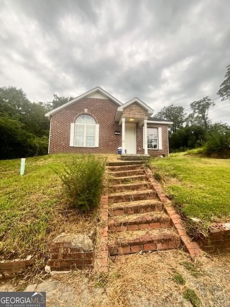 460 Elm St – photo 1