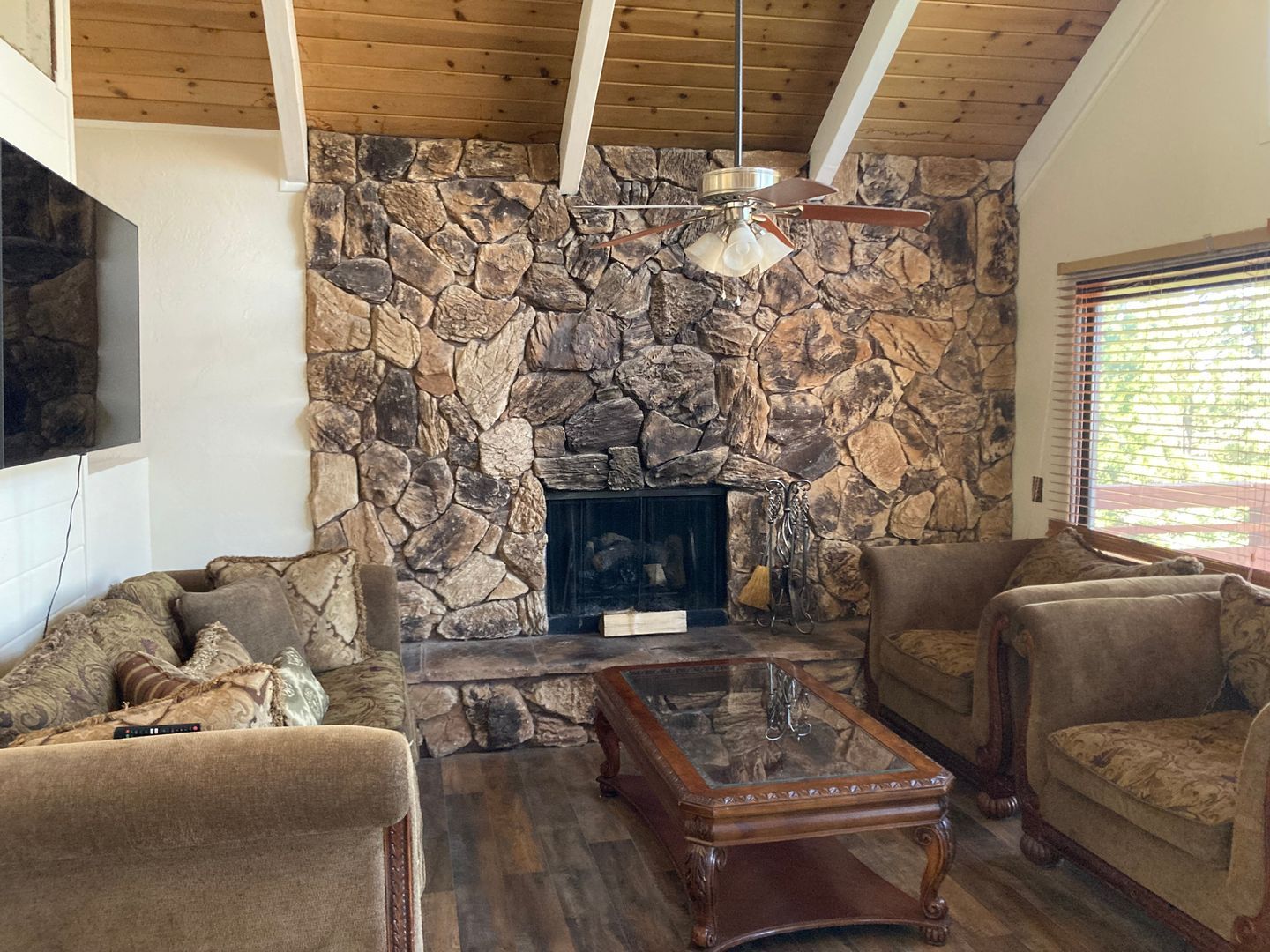 641 Virginia Ct – photo 4