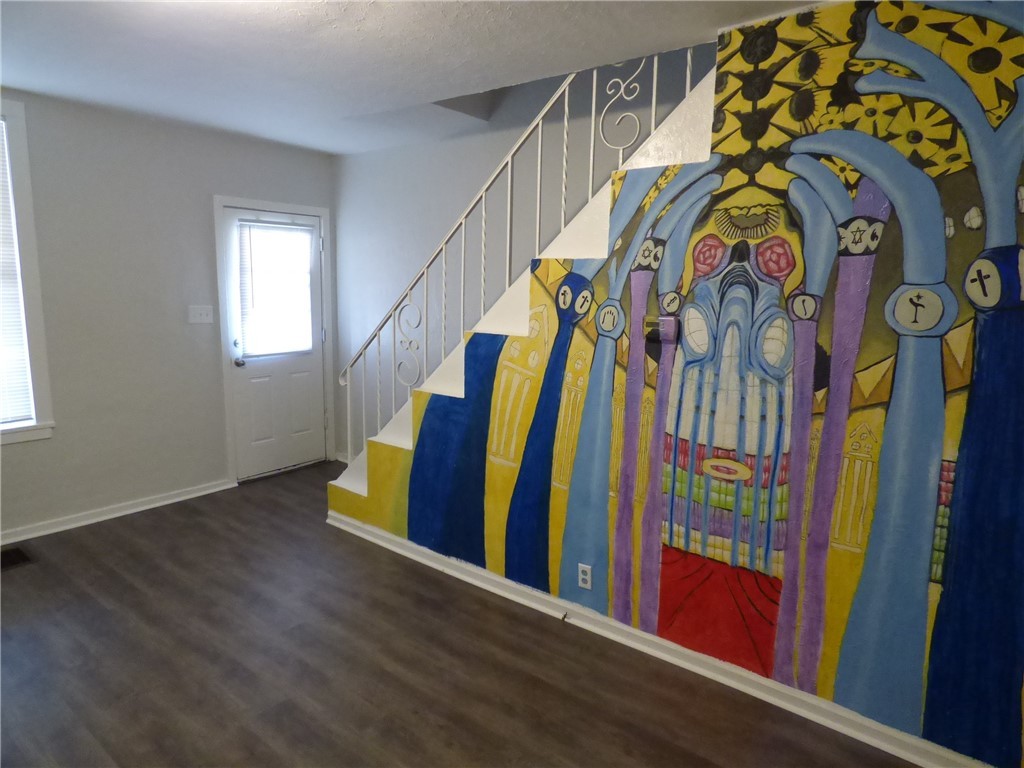 1134 Race St – photo 2