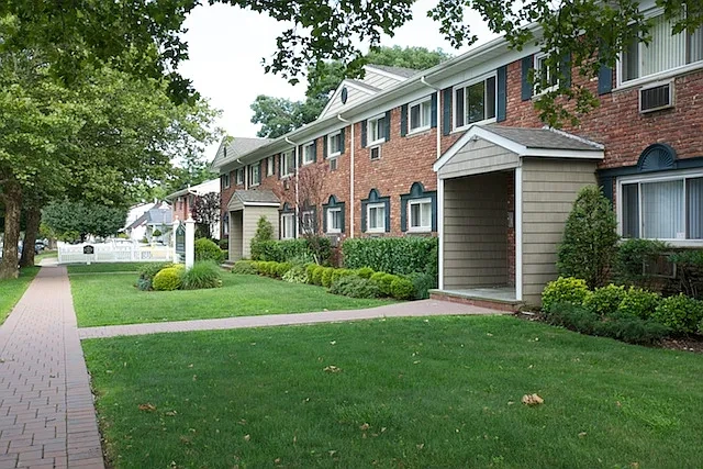 Fairfield Manor – photo 4