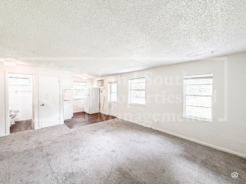 1030 Lakewood Ct unit # 3 – photo 5