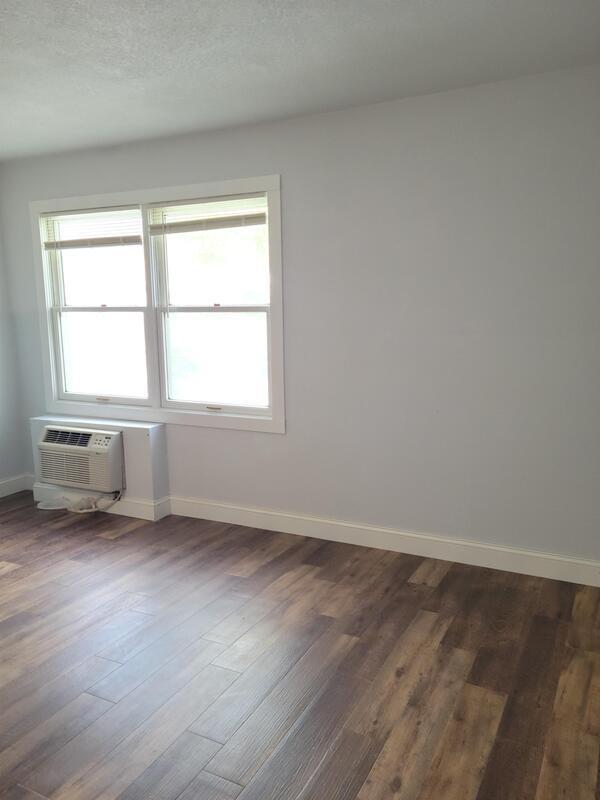 205 Oskaloosa St unit 203 – photo 3