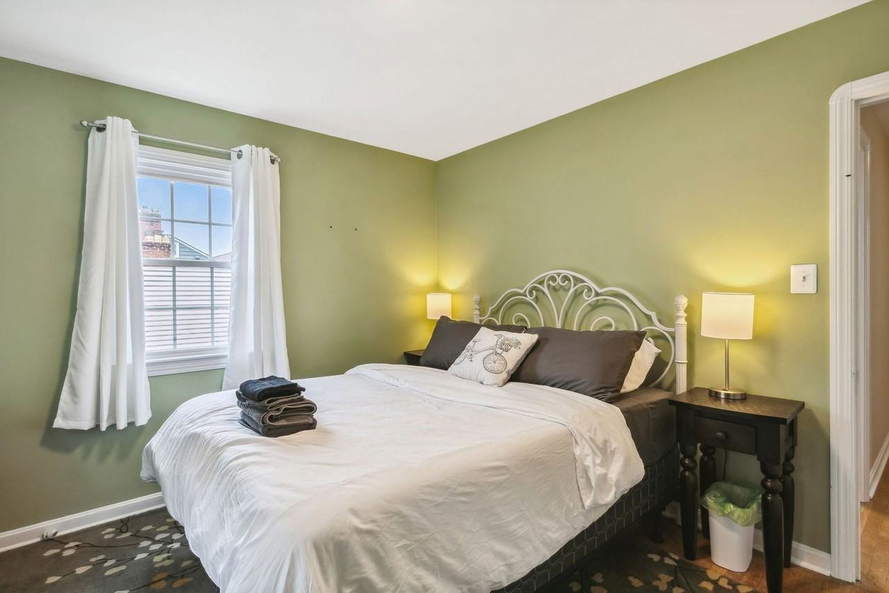 19546 Henry Rd unit 1594018P – photo 5