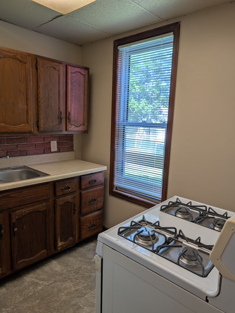 205 1/2 E Montgomery St unit C – photo 5