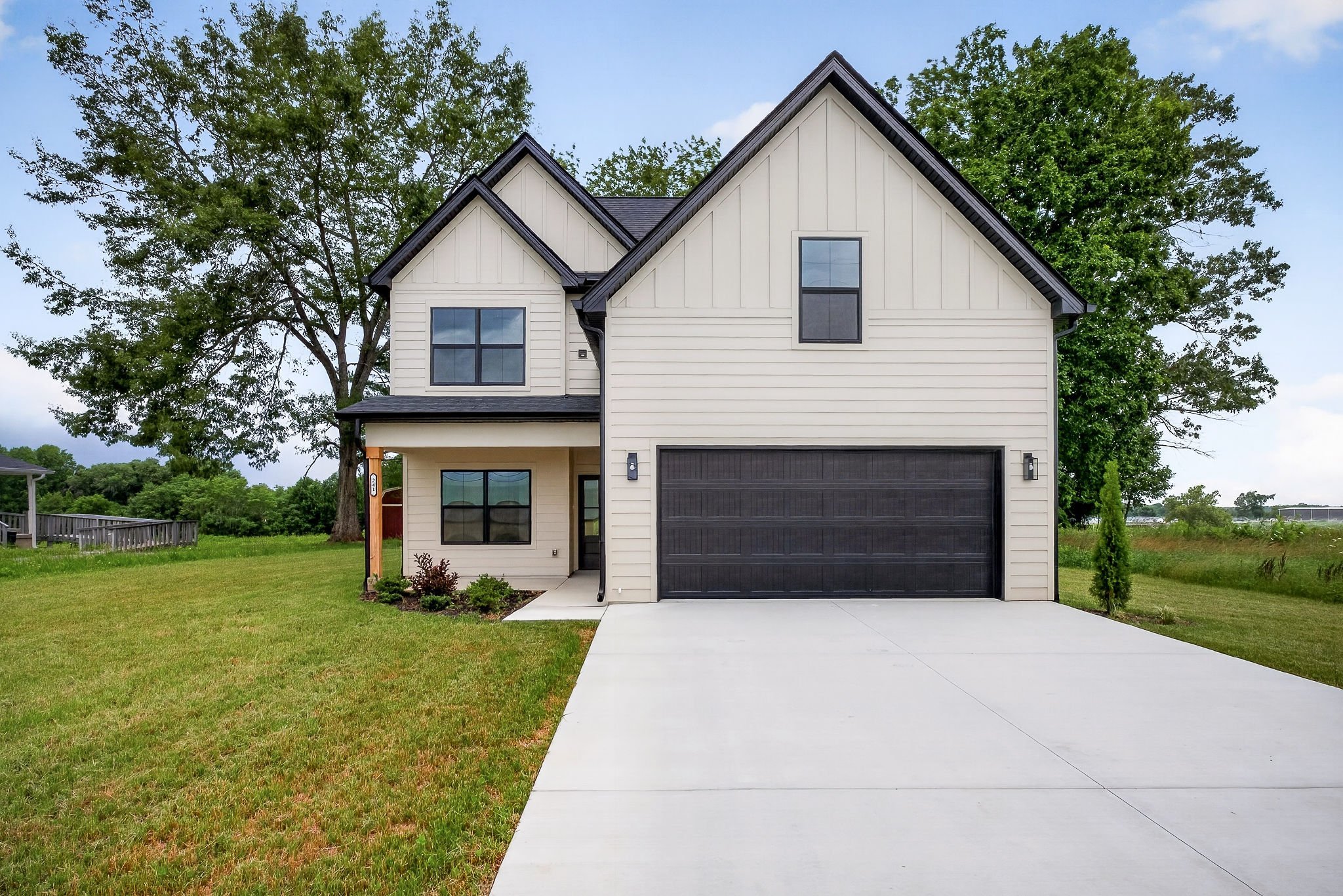 241 Cripps Ln – photo 1