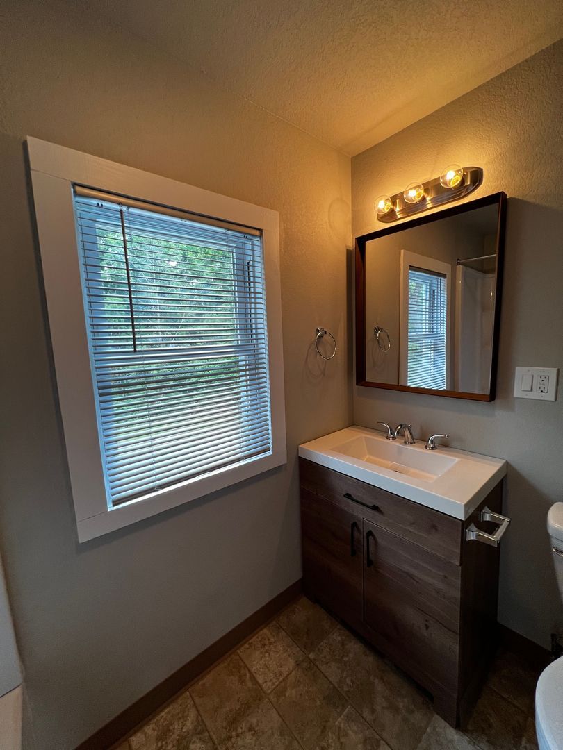 828 Penn St unit 828 Penn Street – photo 2