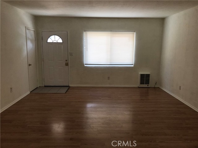 380 6th St – photo 3