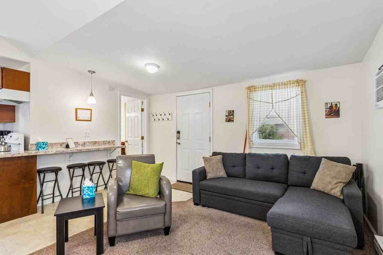 5736 Lake Road East – photo 4