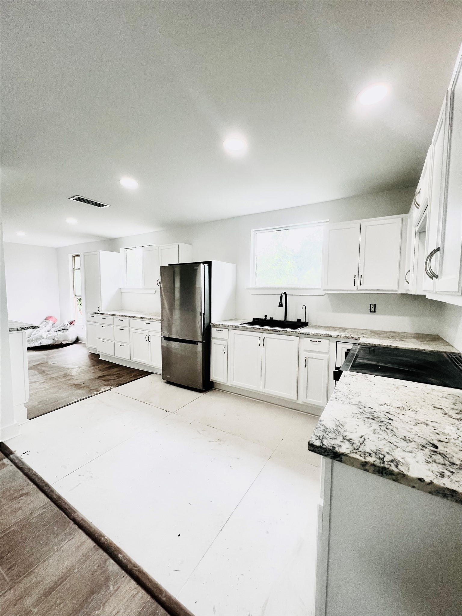 1713 Winter St – photo 2