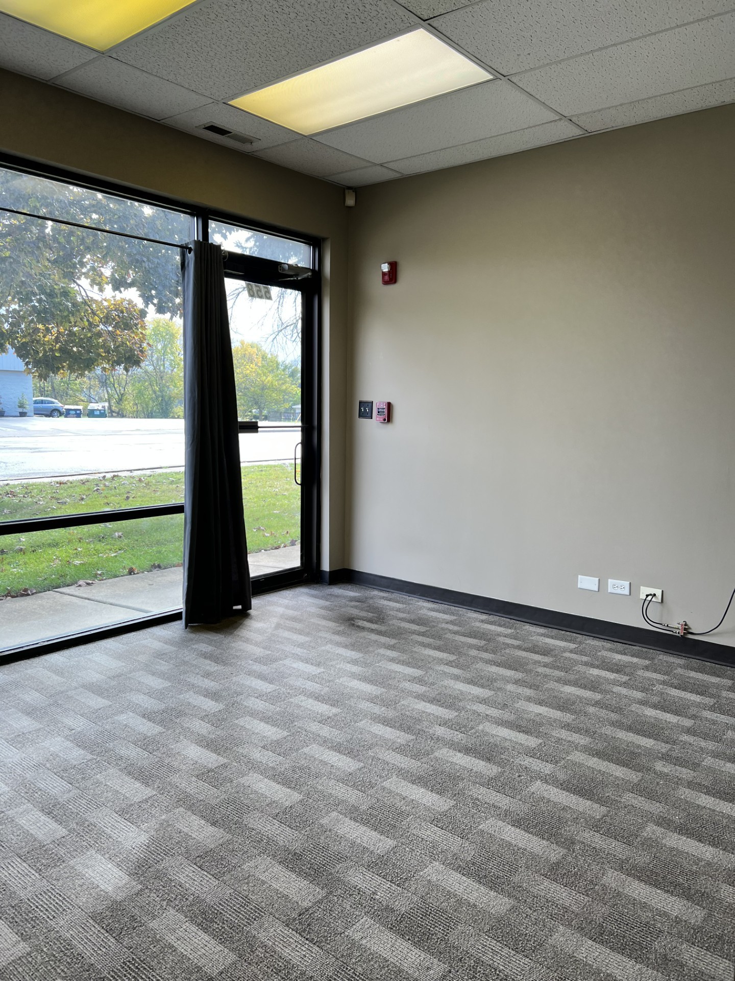 558 Main St unit 1 – photo 2