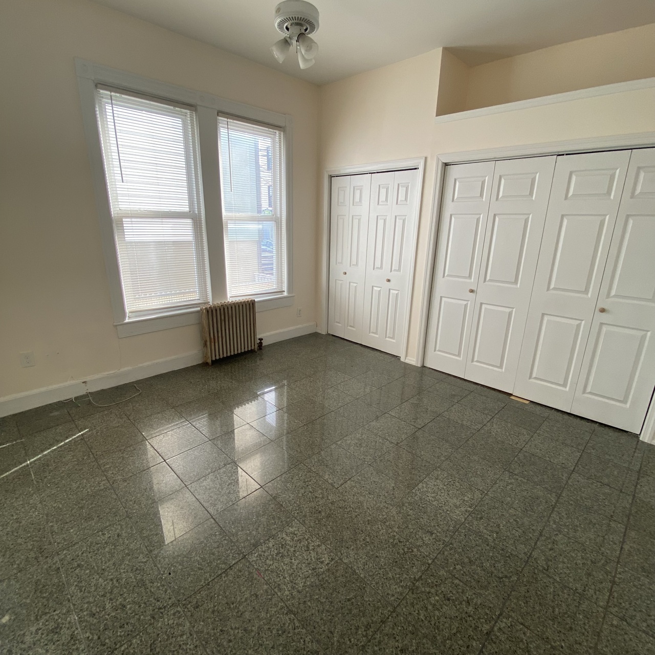 1112 72nd St – photo 1