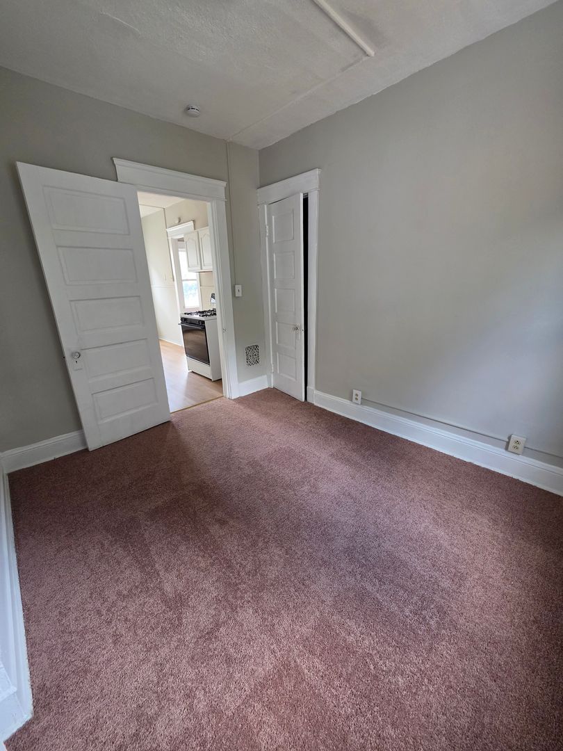 6321 Lansing Ave unit 4 – photo 4
