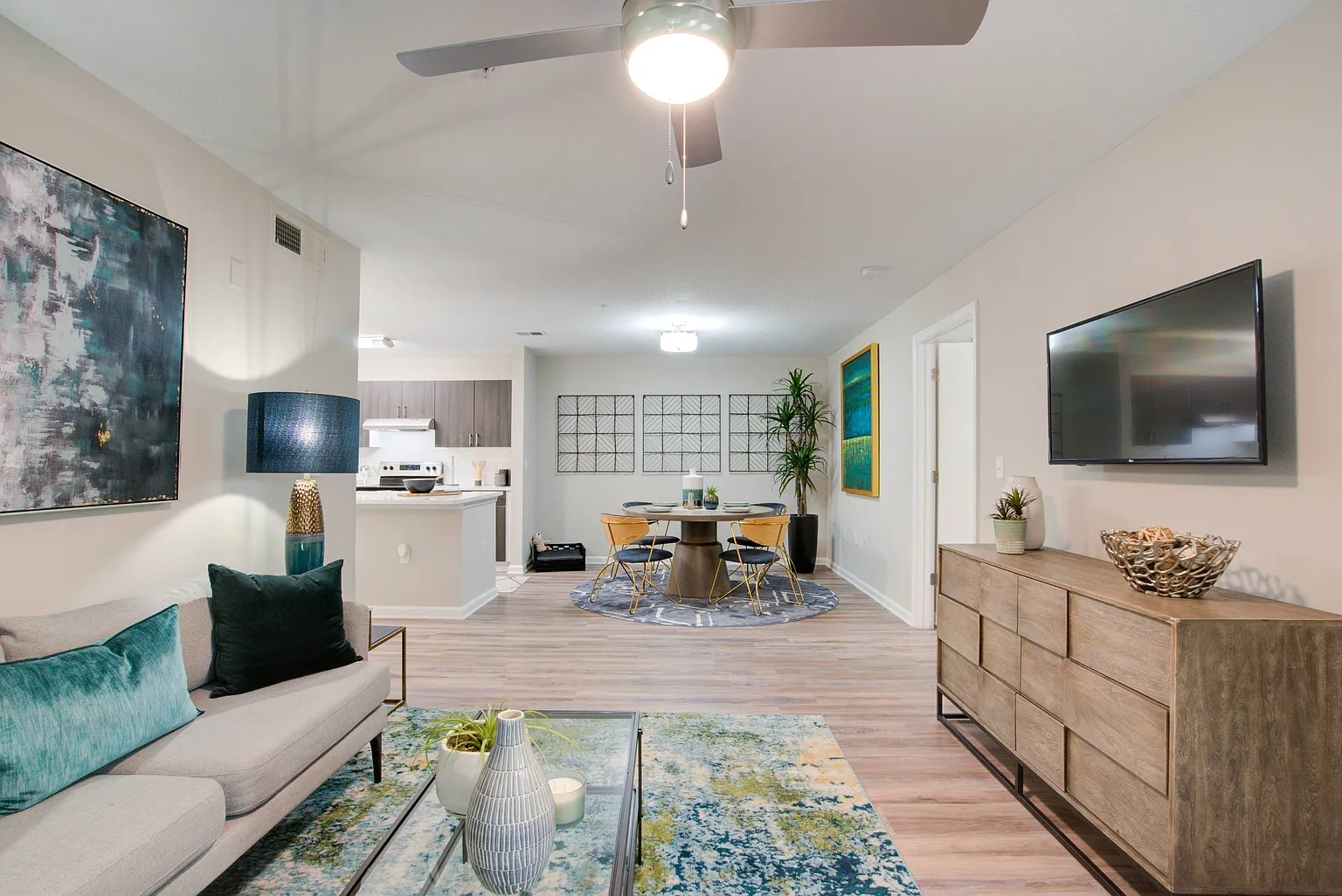 Rocky Creek Apartments – photo 3