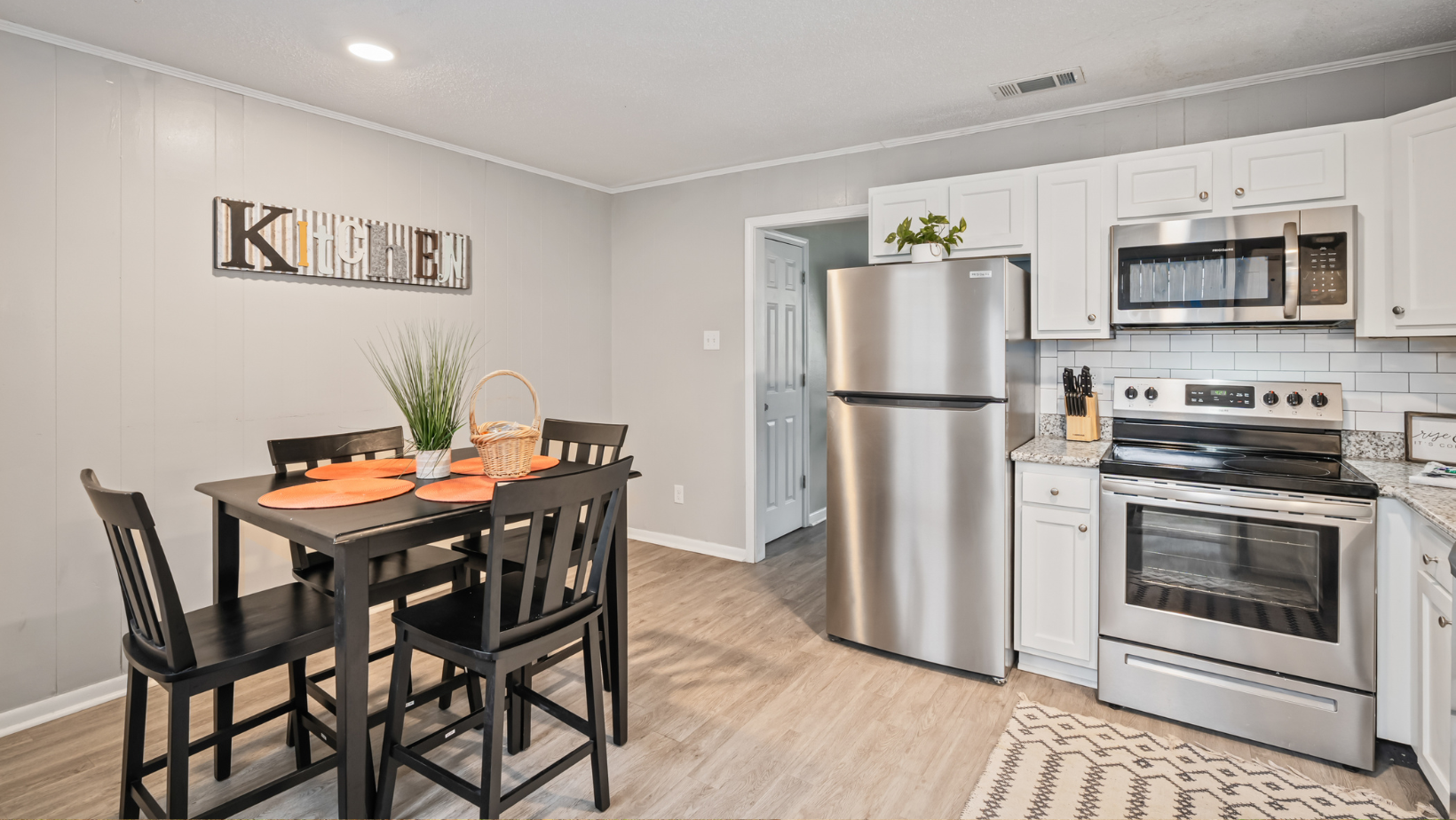 1160 Elmira St unit 5 – photo 2