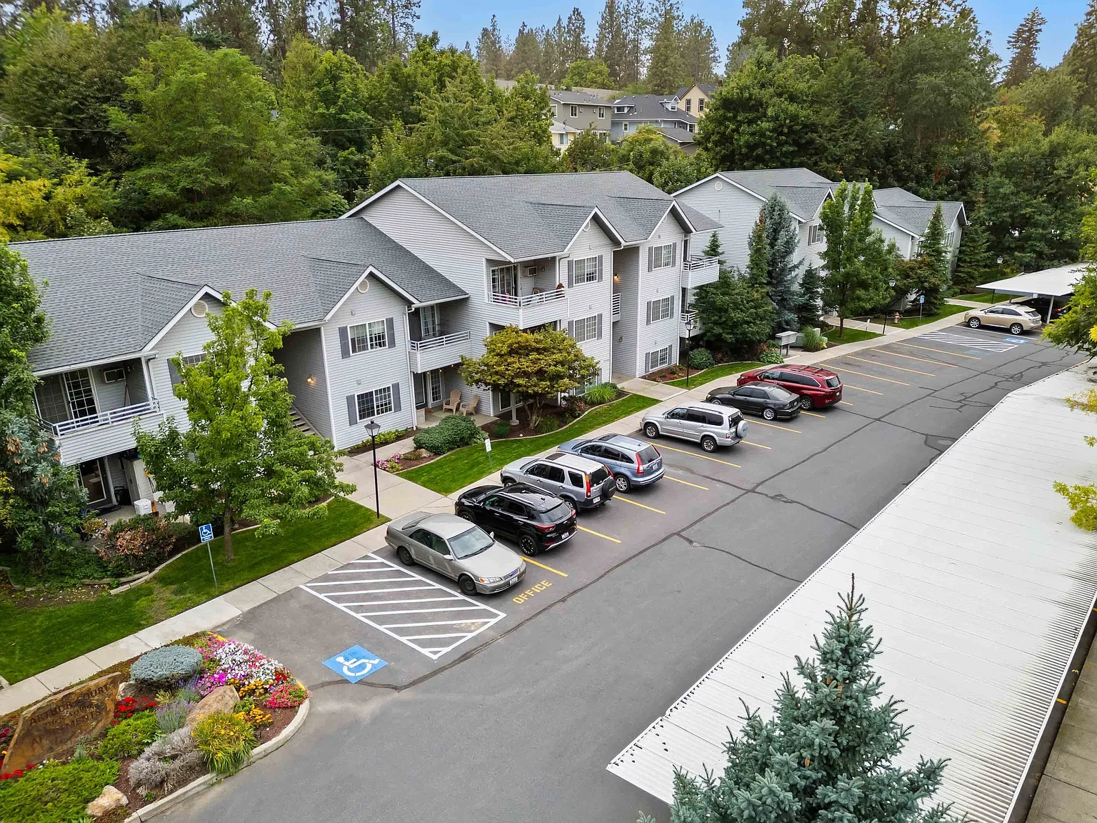Arthur Court Apartments – photo 1