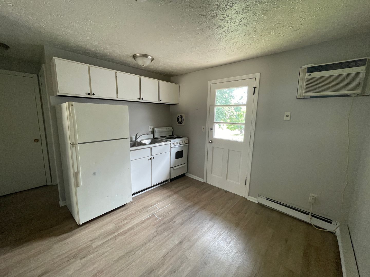 1315 Logan Ave NW unit 1315 Logan Ave - Unit 2 – photo 5