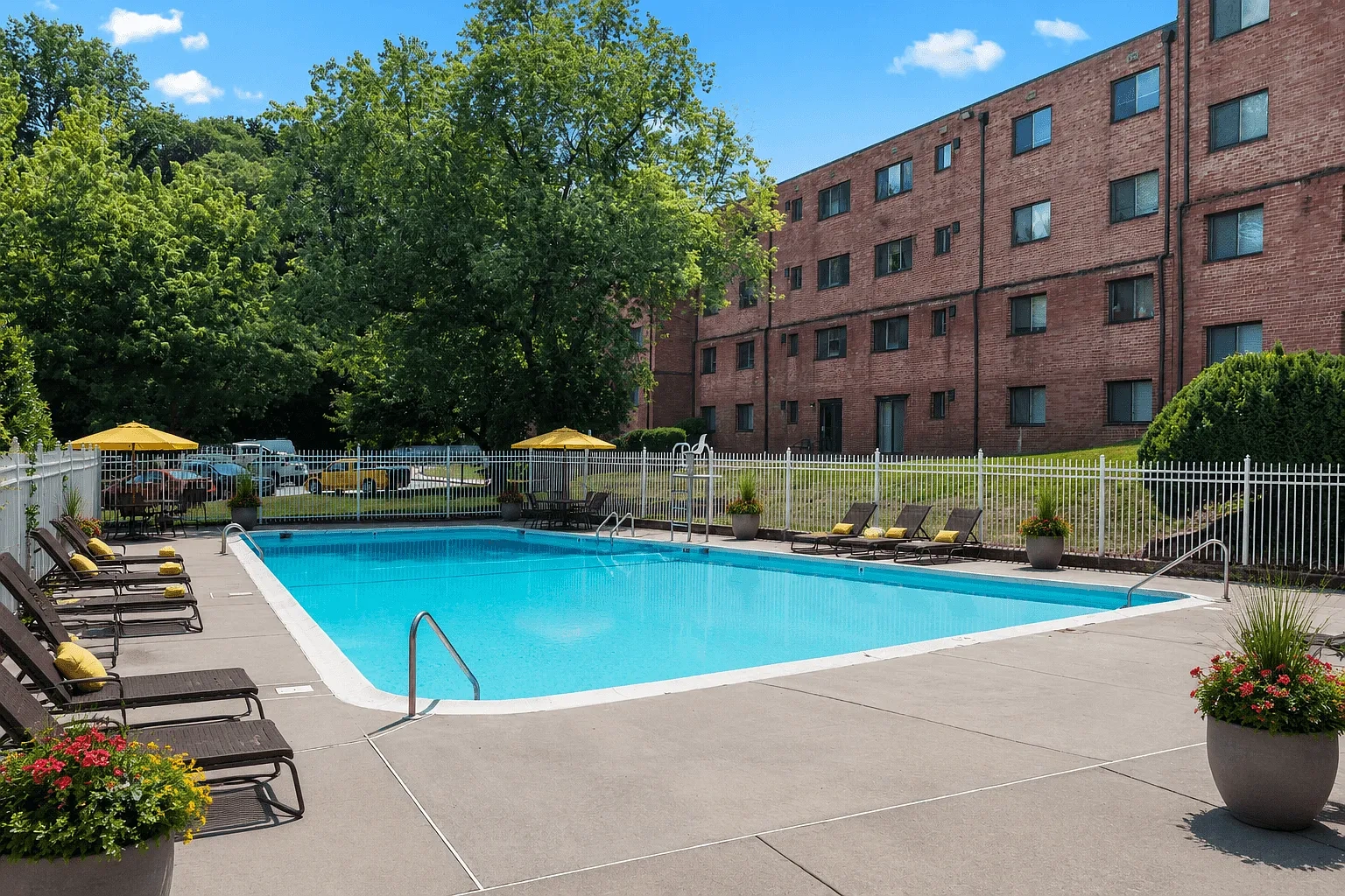 Overlook Apartments – photo 2
