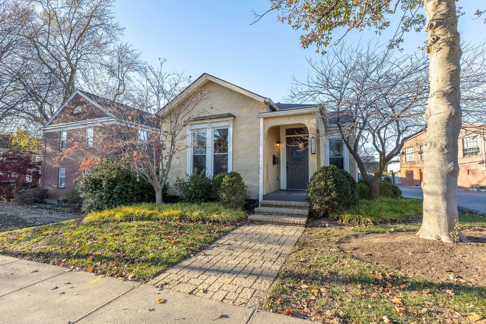 1619 Ellwood Ave – photo 1