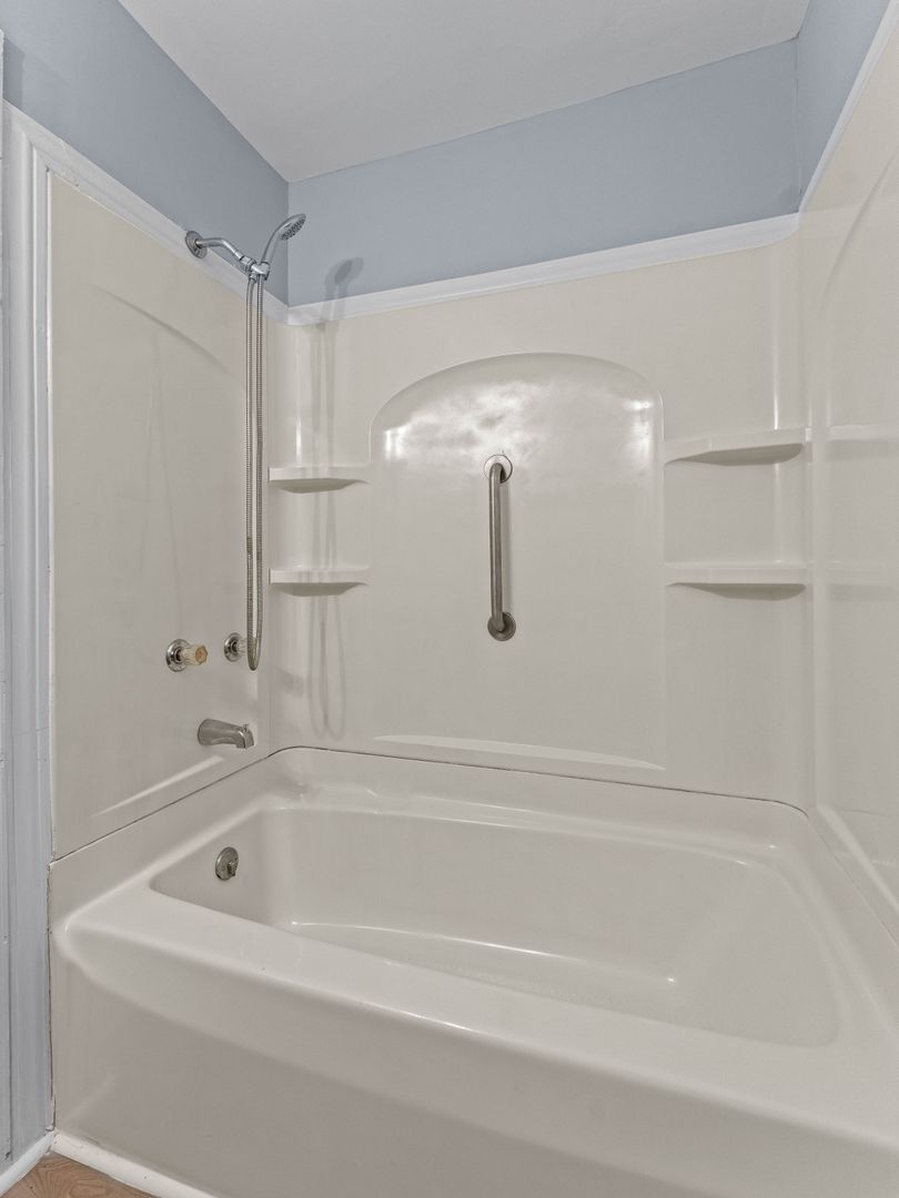 1400 Vine St – photo 5
