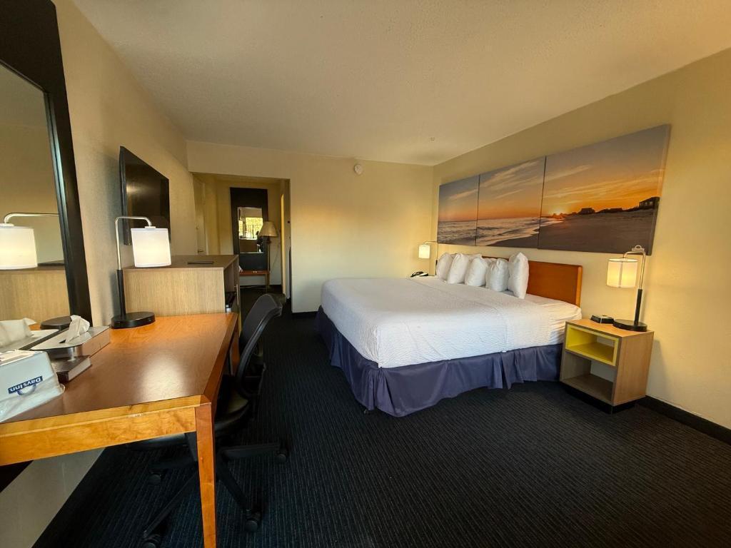 7018 Ocean Gateway unit A – photo 3