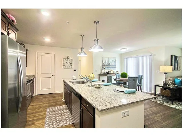 Van Allen Apartments – photo 4
