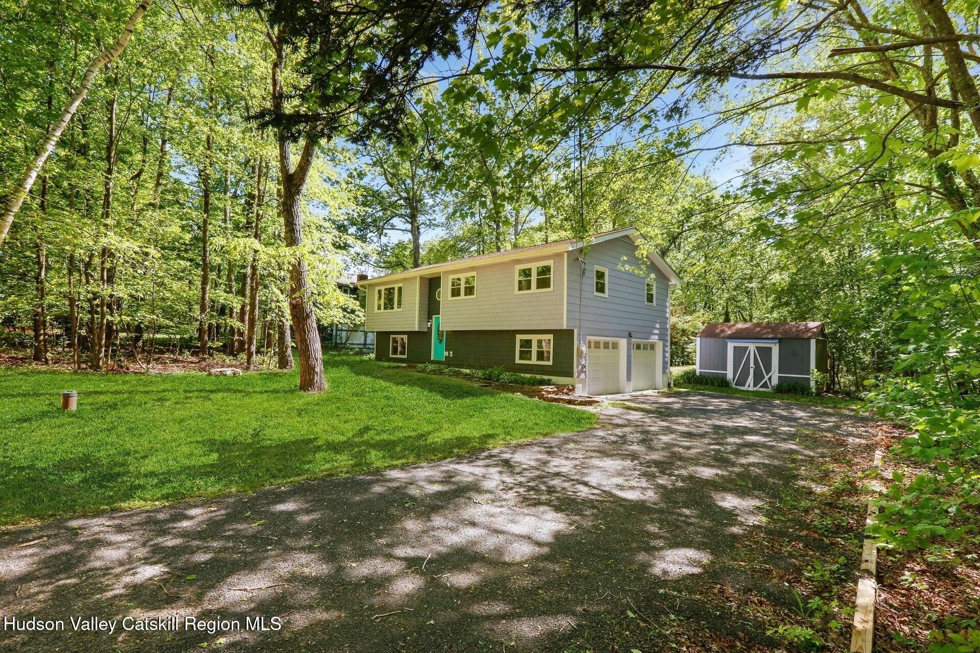 20 Mary Lou Ln – photo 1