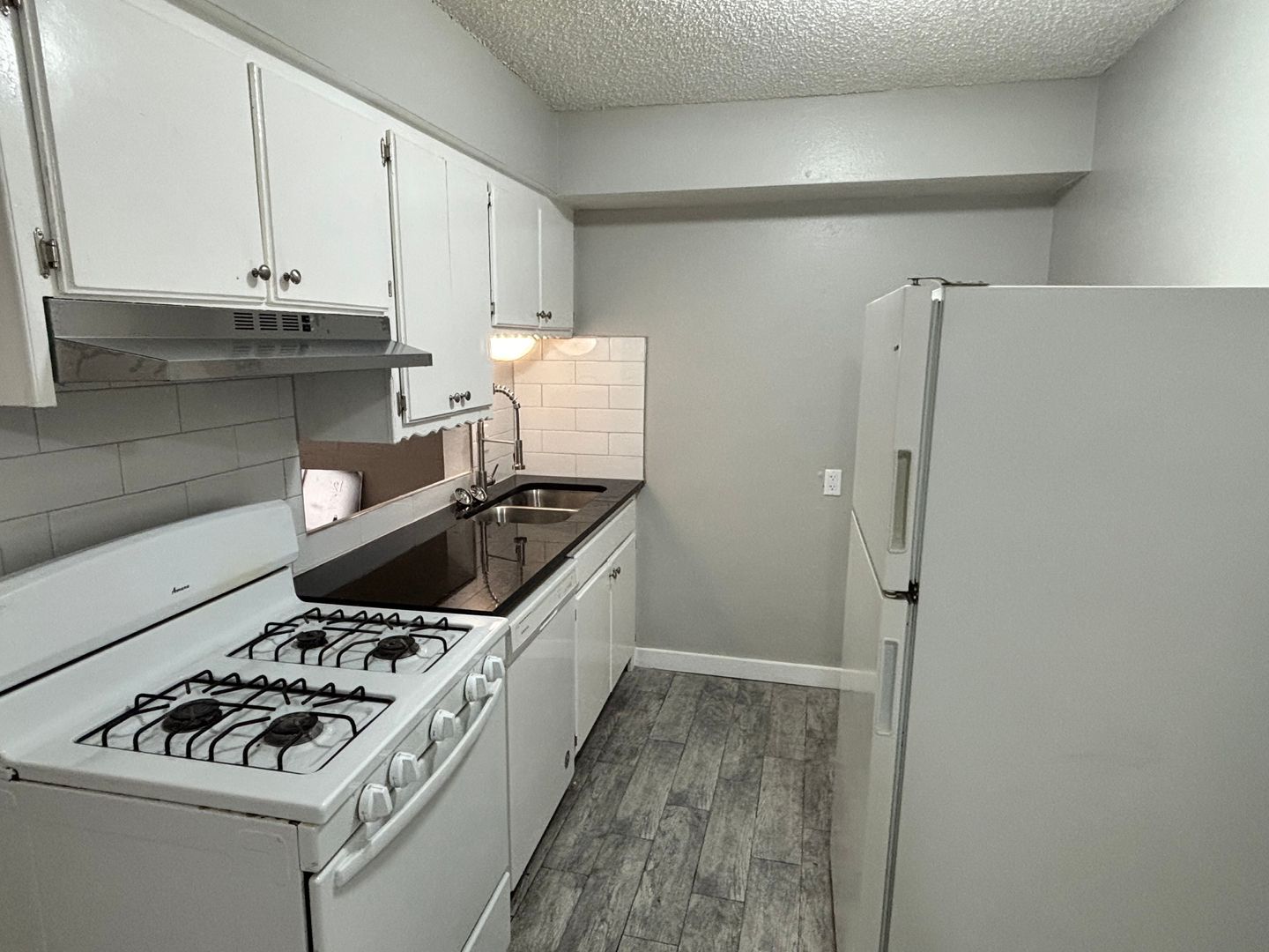 320 E Edwards St unit 12 – photo 5