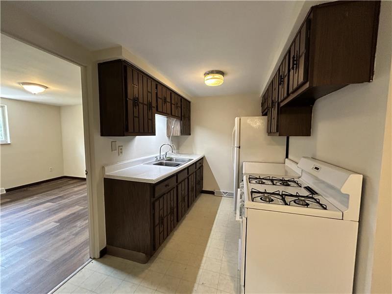 58 Decca Ln unit Apt 3 – photo 4