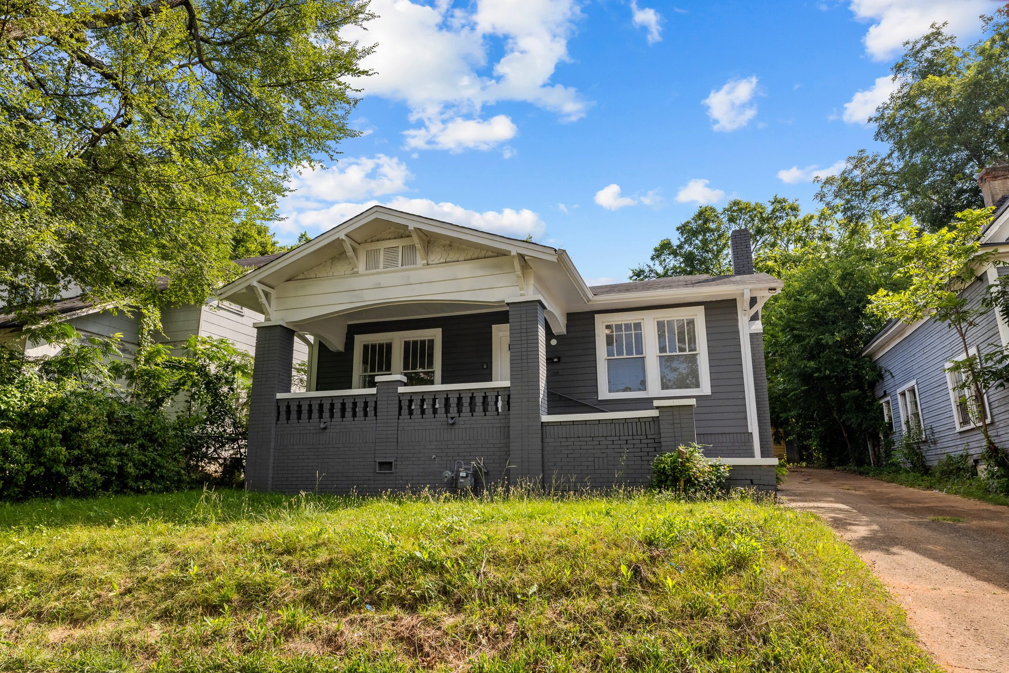 1136 15th St SW – photo 2
