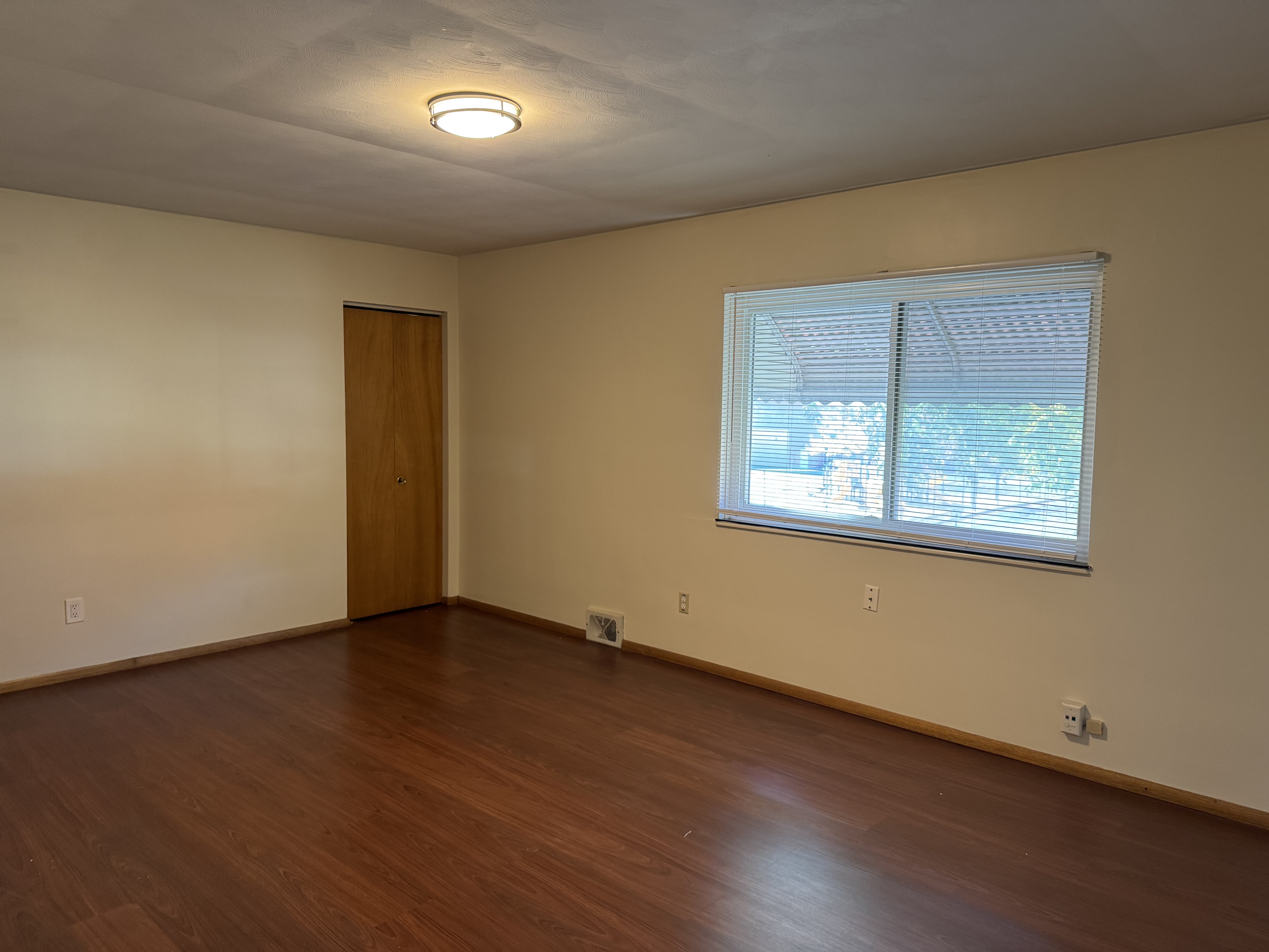 735 S Firestone Blvd unit 735 – photo 3
