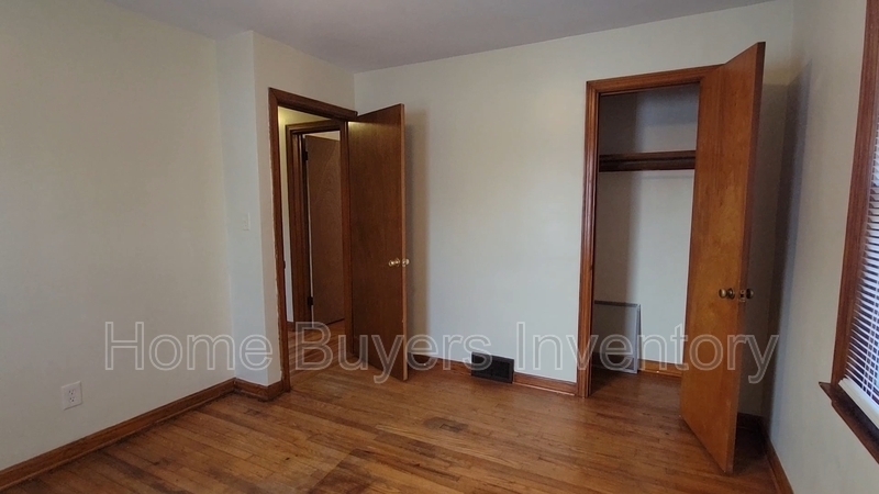 2249 Ridgelawn Ave – photo 3