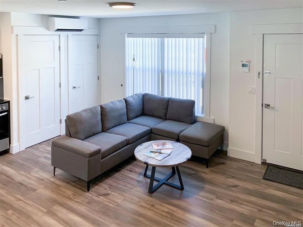 25 Polk St – photo 4