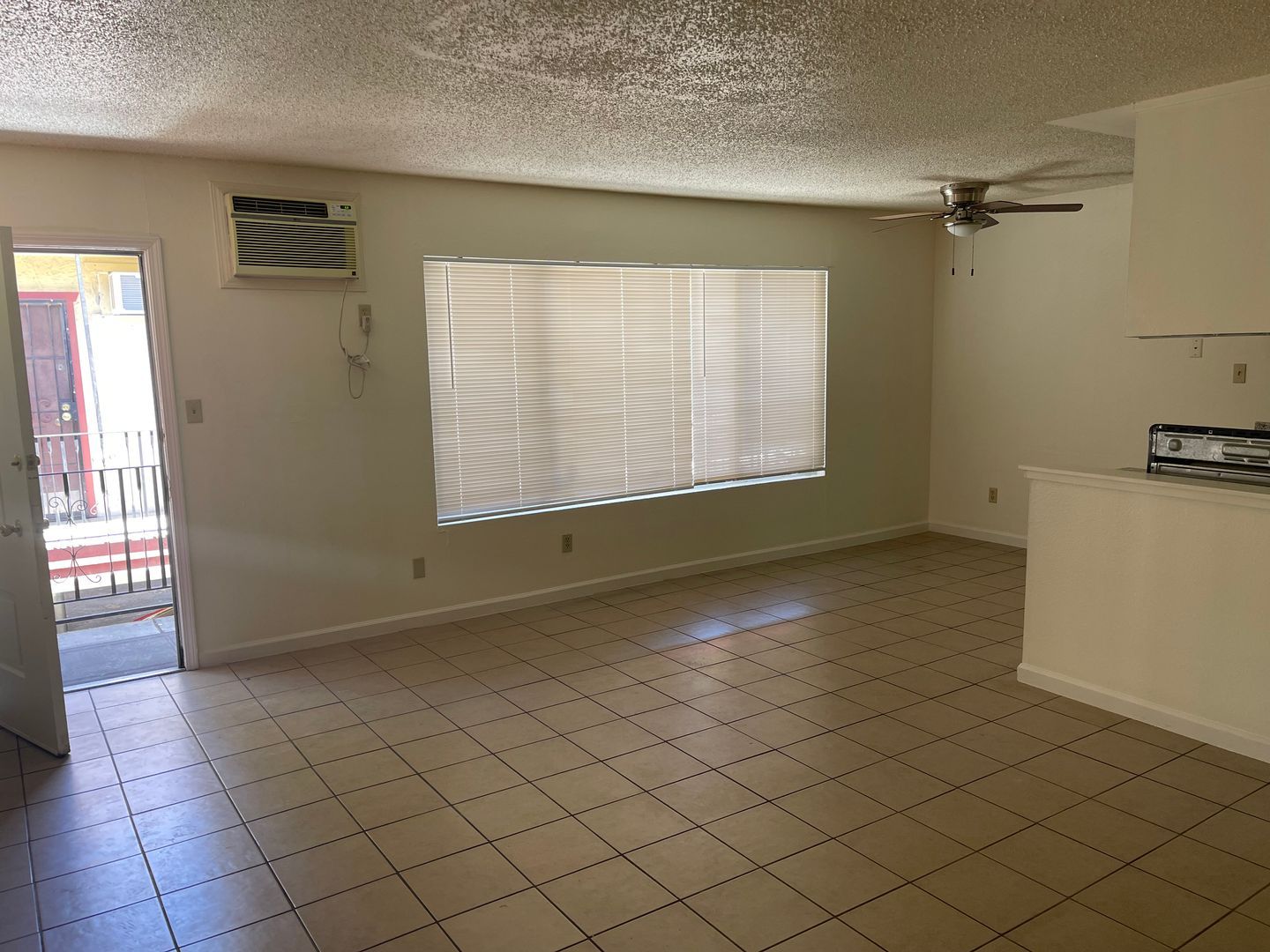 337 E Poplar St unit 16 – photo 4