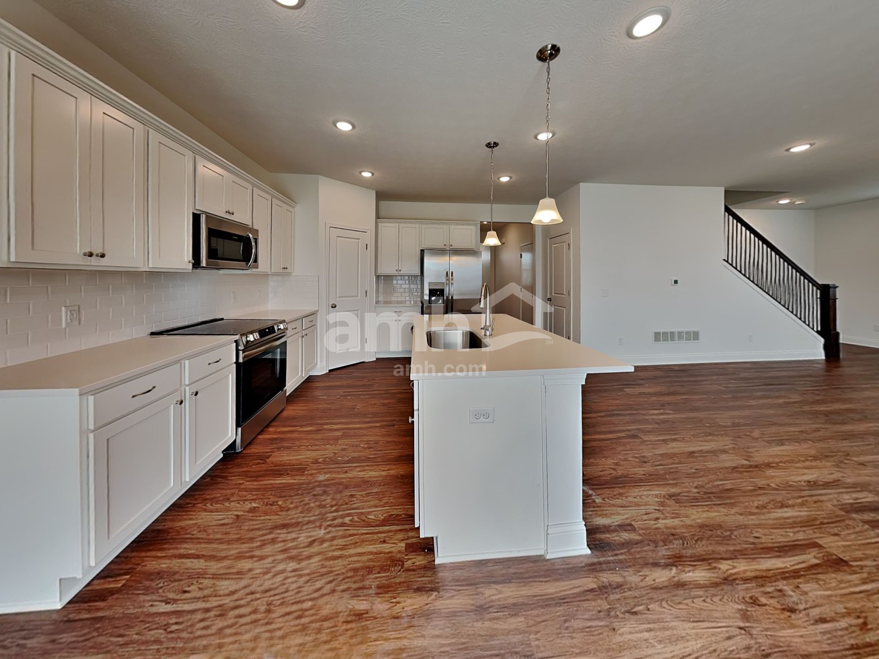 1037 Castor Dr – photo 3