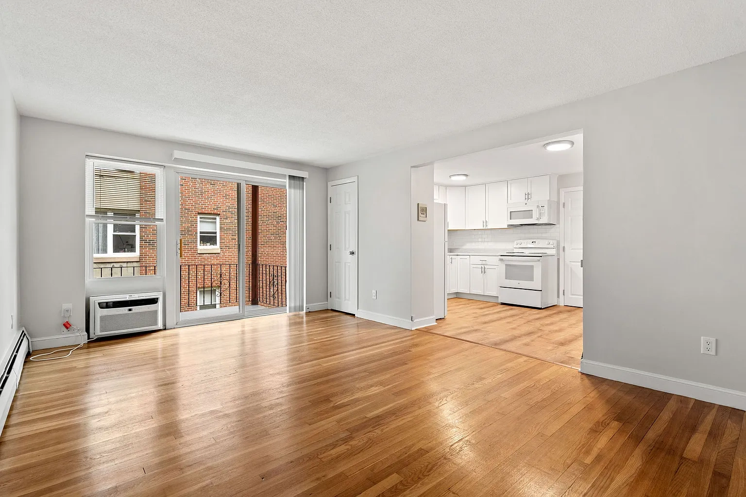 457 - 485 Pleasant Street – photo 2
